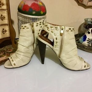 🌛✨Cream Leather Heel Booties with Gold Studs✨🌜